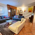 Casa Caginia 300mqgiardinopalestra E Biliardo *