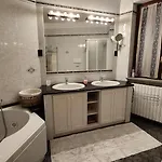 Feriehus Casa Caginia 300mqgiardinopalestra E Biliardo *