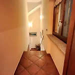 Casa Caginia 300mqgiardinopalestra E Biliardo Feriehus *