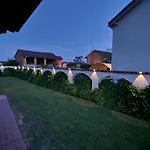 Feriehus Casa Caginia 300mqgiardinopalestra E Biliardo Tigliole