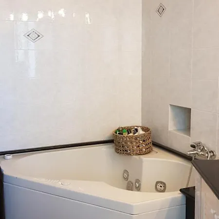 Casa Caginia 300mqgiardinopalestra E Biliardo Tigliole