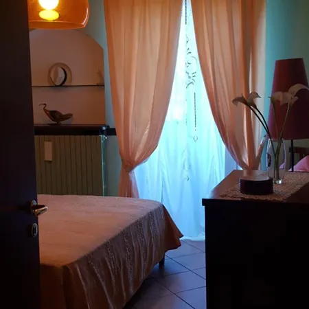 Holiday home Casa Caginia 300mqgiardinopalestra E Biliardo Tigliole