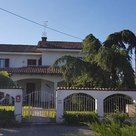 Casa Caginia 300mqgiardinopalestra E Biliardo * Tigliole