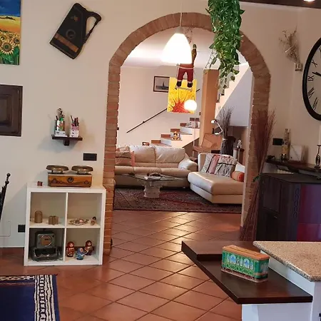 Holiday home Casa Caginia 300mqgiardinopalestra E Biliardo Tigliole