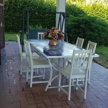 Casa Caginia 300mqgiardinopalestra E Biliardo Holiday home *