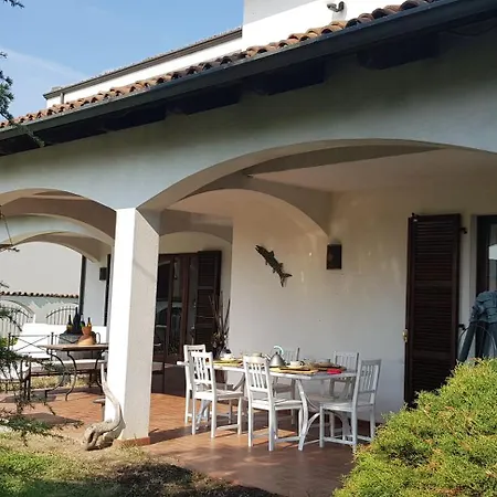 Casa Caginia 300mqgiardinopalestra E Biliardo *