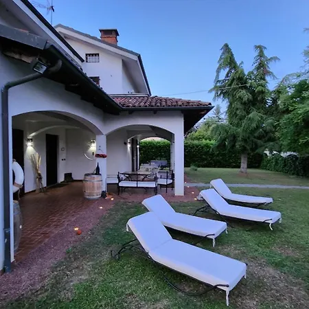 Ferienhaus Casa Caginia 300mqgiardinopalestra E Biliardo *