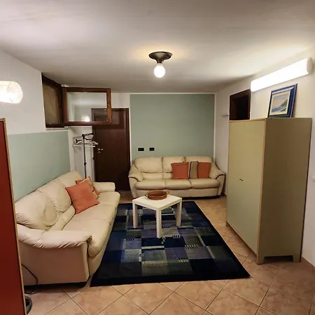 Casa Caginia 300mqgiardinopalestra E Biliardo Ferienhaus *