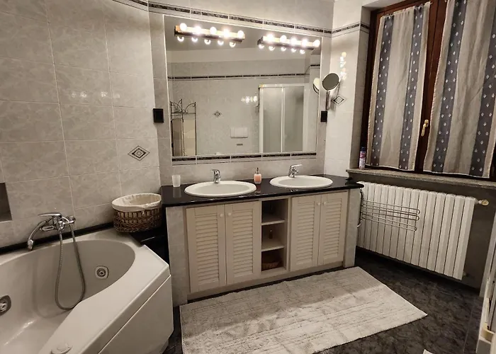 Holiday home Casa Caginia 300mqgiardinopalestra E Biliardo *