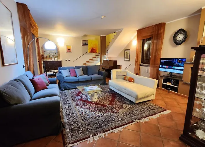 Prázdninový dům Casa Caginia 300mqgiardinopalestra E Biliardo