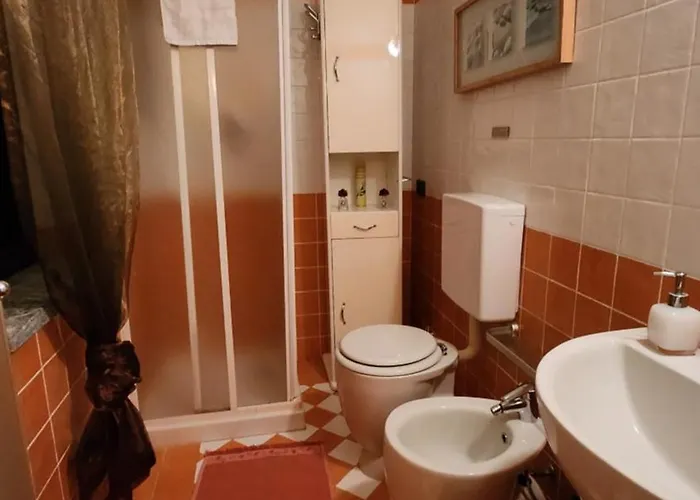 Casa Caginia 300mqgiardinopalestra E Biliardo * Tigliole