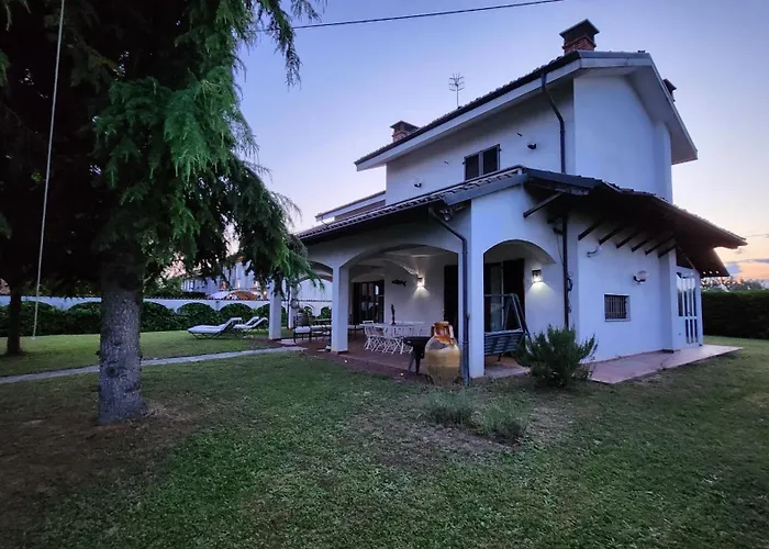 Casa Caginia 300mqgiardinopalestra E Biliardo Prázdninový dům Tigliole