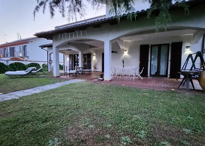 Casa Caginia 300mqgiardinopalestra E Biliardo * Tigliole