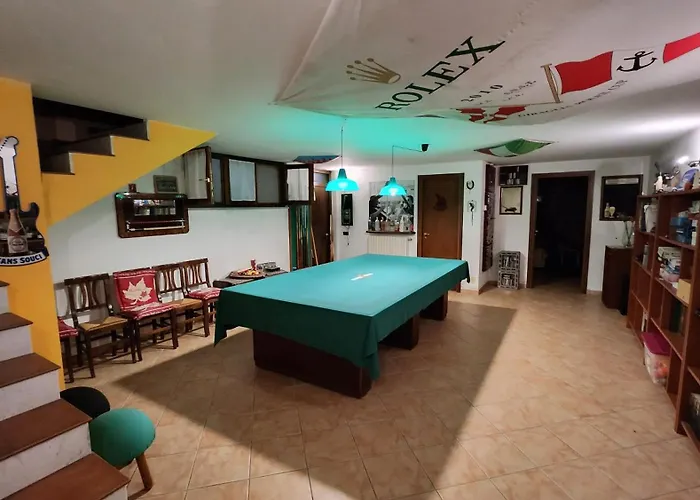 Casa Caginia 300mqgiardinopalestra E Biliardo Prázdninový dům